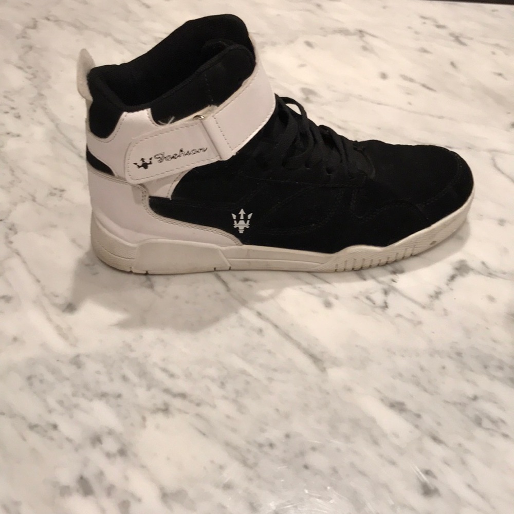 Men’s fashion high top rarely used